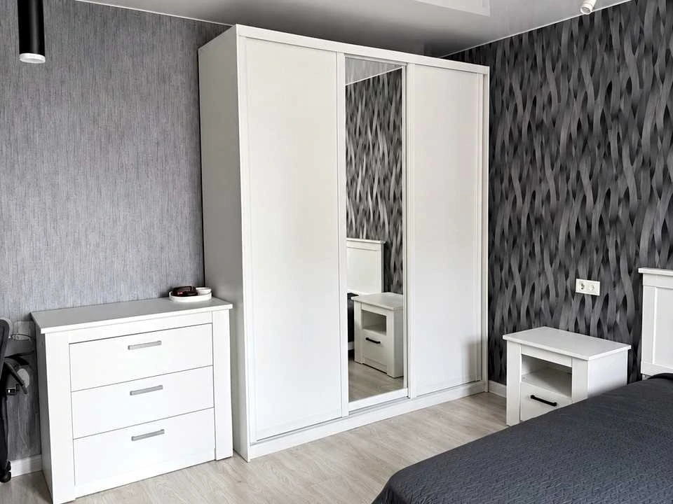 Apartment. Kharkiv, Dragomanova St.