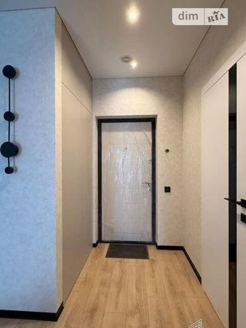 Sale of 1-room apartment 41 sq. m. on Mykhaylo Maksimovicha st. 24 •