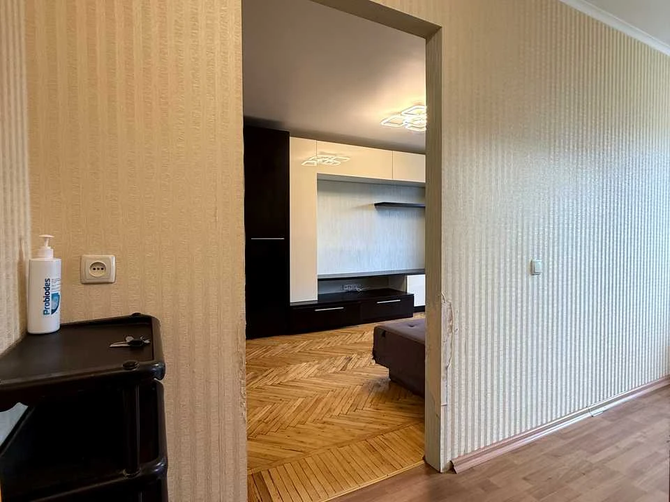 Apartment. Kharkiv, 23 Serpnya St.