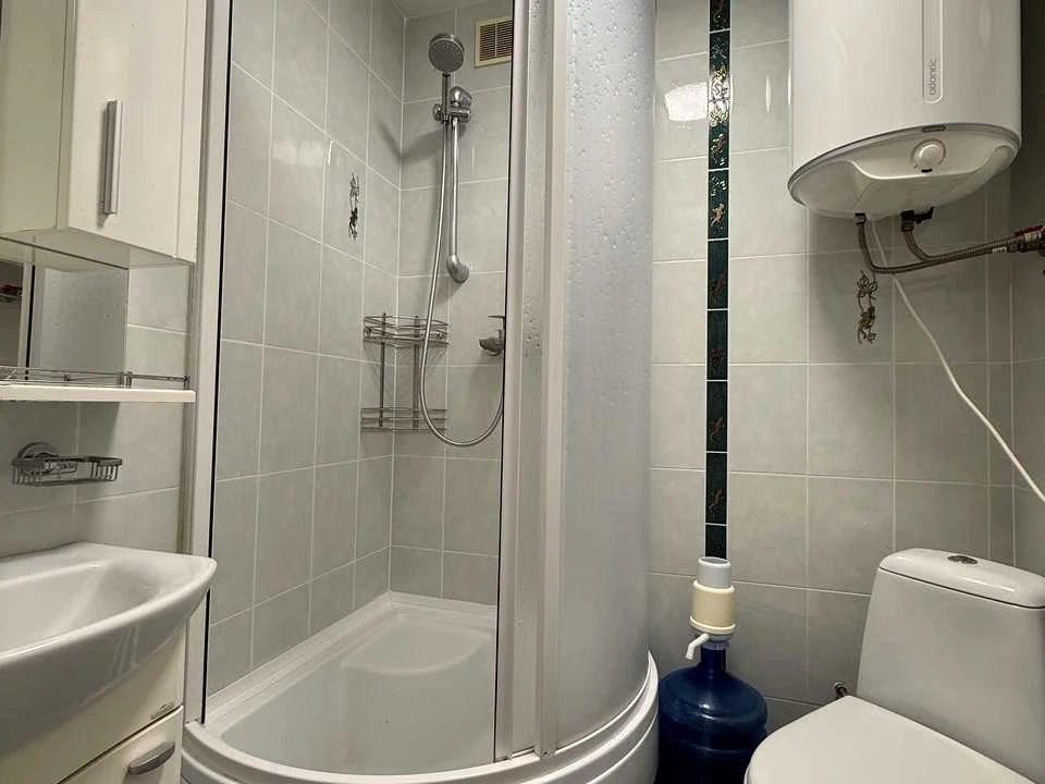 Apartment. Kharkiv, 23 Serpnya St.