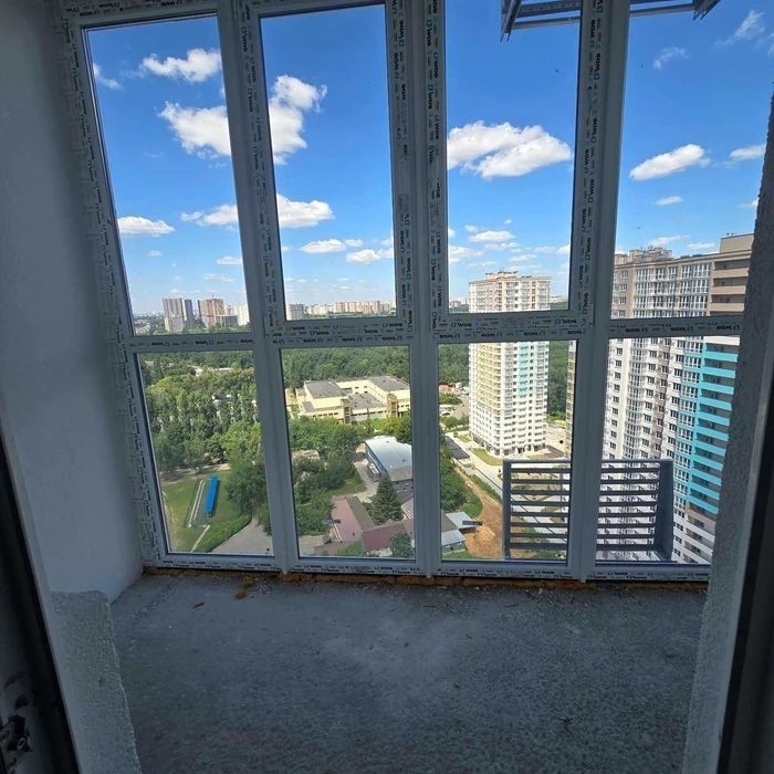 Zabolotnogo 15G 3-room apartment 106 sq. m, with ownership rights