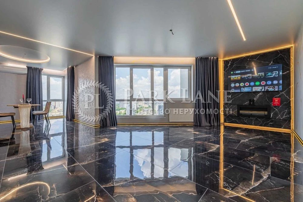 4-room apartment for sale with renovation, Shevchenkivskyi district, Beresteyskyi district