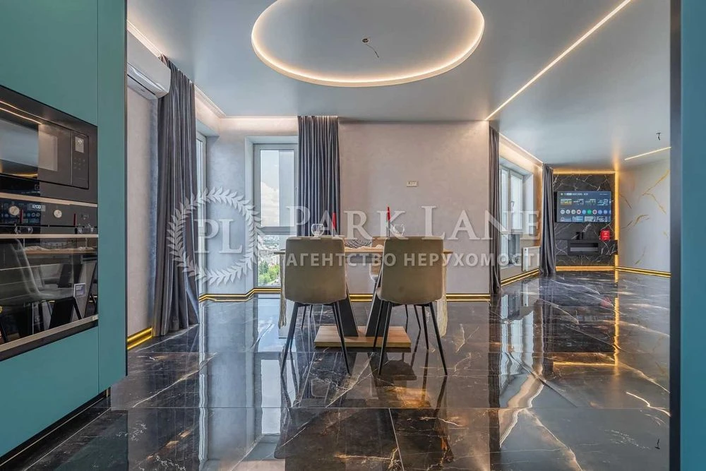 4-room apartment for sale with renovation, Shevchenkivskyi district, Beresteyskyi district