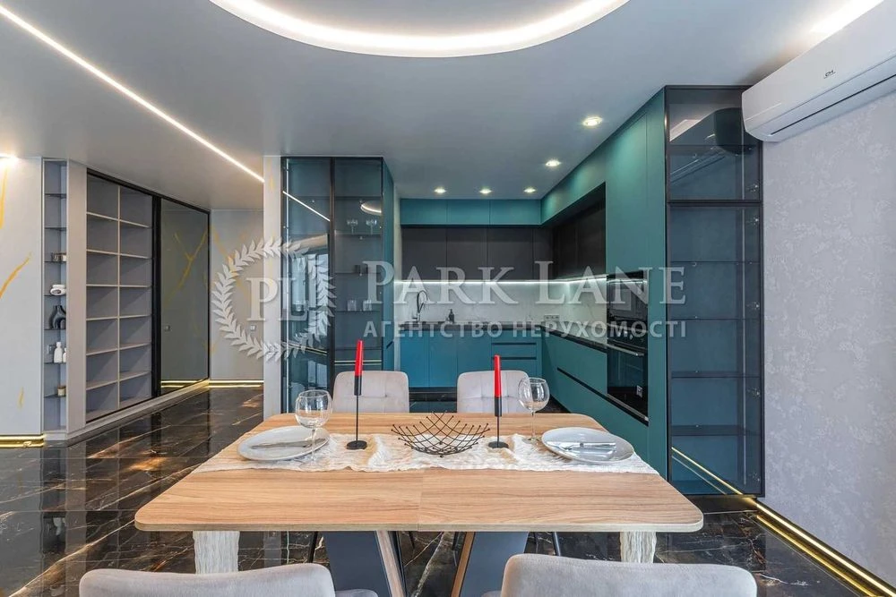 4-room apartment for sale with renovation, Shevchenkivskyi district, Beresteyskyi district