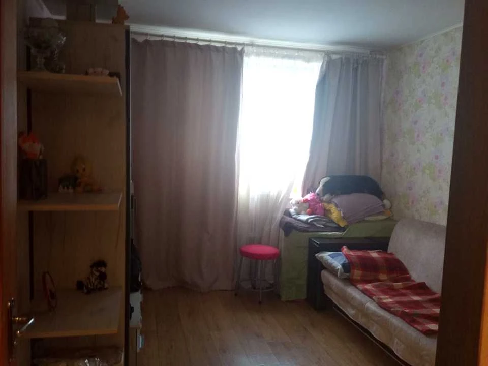 Apartment. Kharkiv, Traktorostudivnyky Ave.