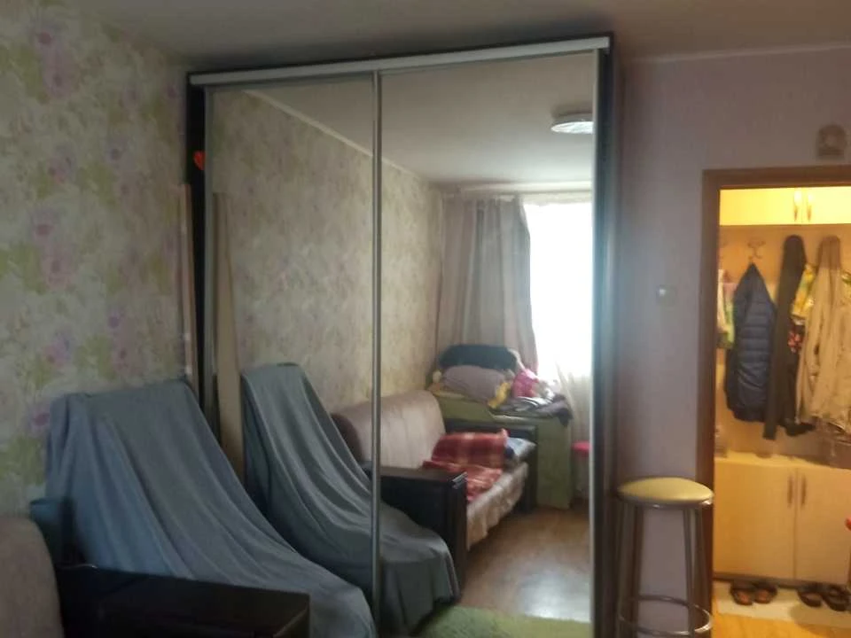 Apartment. Kharkiv, Traktorostudivnyky Ave.