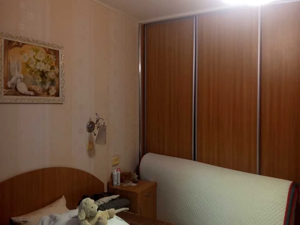 Apartment. Kharkiv, Traktorostudivnyky Ave.