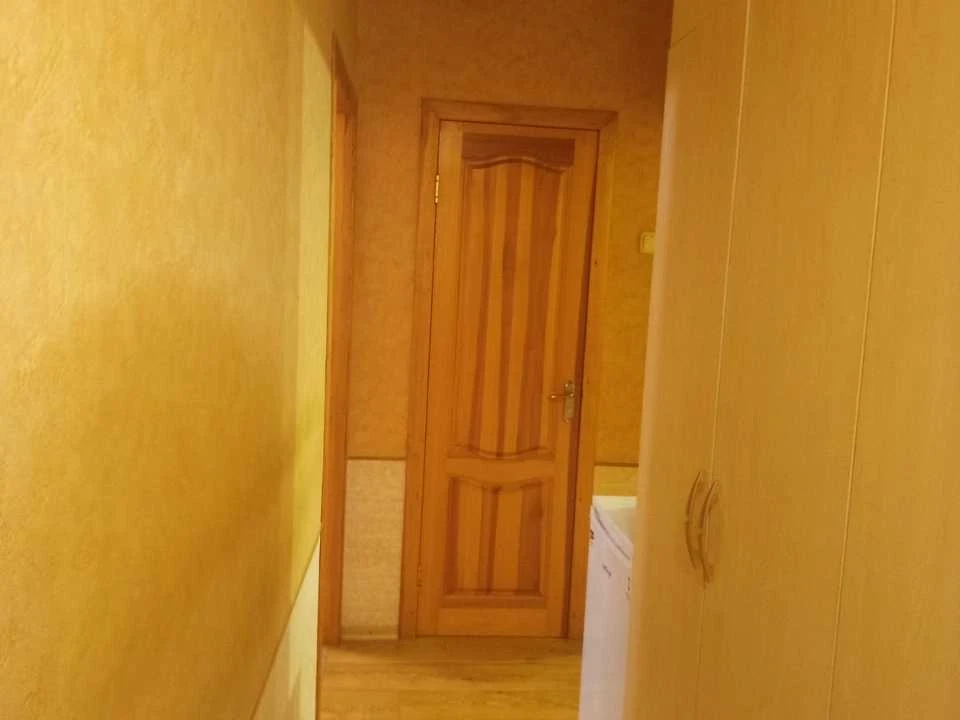Apartment. Kharkiv, Traktorostudivnyky Ave.