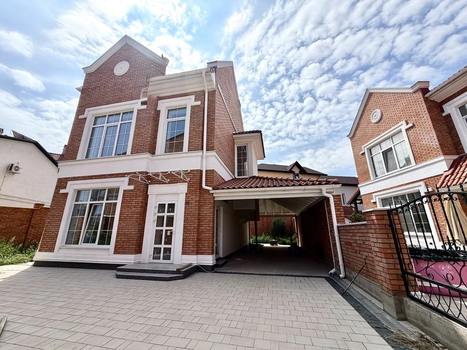 For sale from the developer! Premium class house near the beach