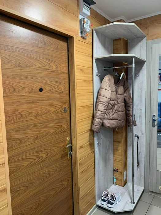 Продам 2-ушков, заходи и живи, укомплектована всем необходим