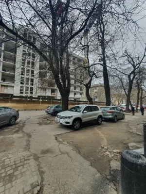 Центр, ул. Еврейская, парк Шевченко помещение 65 кв м ОП