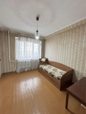 I will sell a 4-room apartment in the center