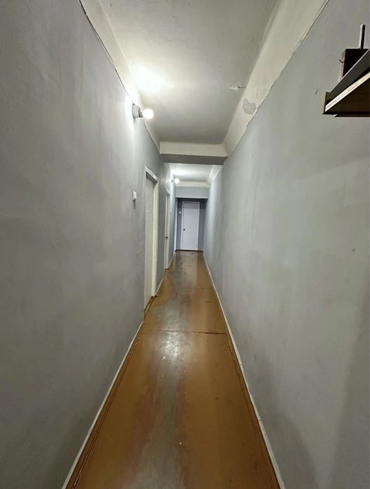 I will sell a 4-room apartment in the center