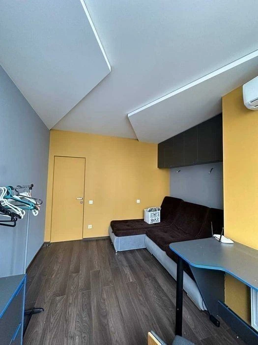 From the OWNER. Selling a 5k apartment. Dragomanova 2. Poznyaki.