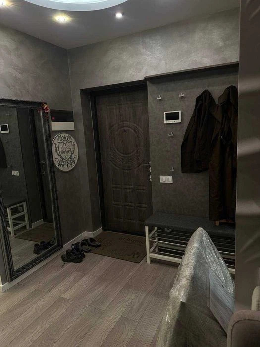 From the OWNER. Selling a 5k apartment. Dragomanova 2. Poznyaki.