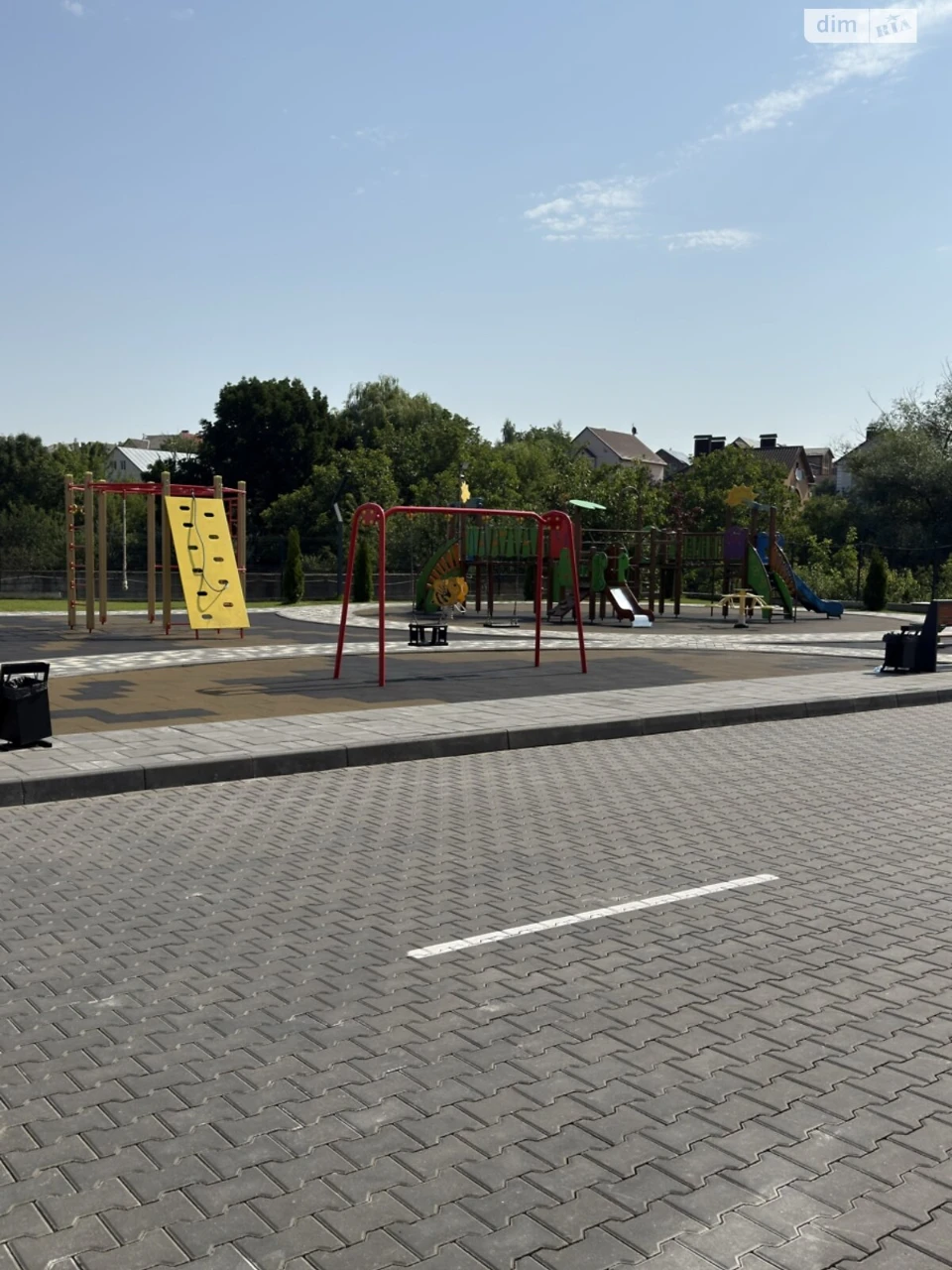 Продаж Квартира Лезневе