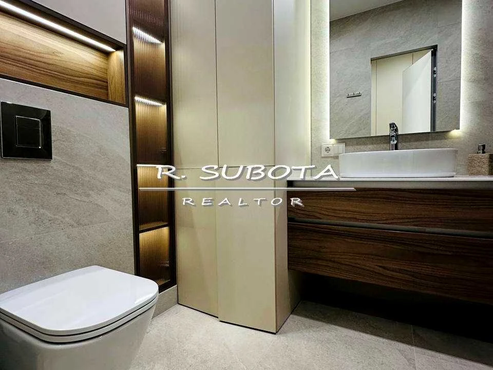 Apartment. Dnipro, 93rd Kholodnoyarskaya Brigada St.