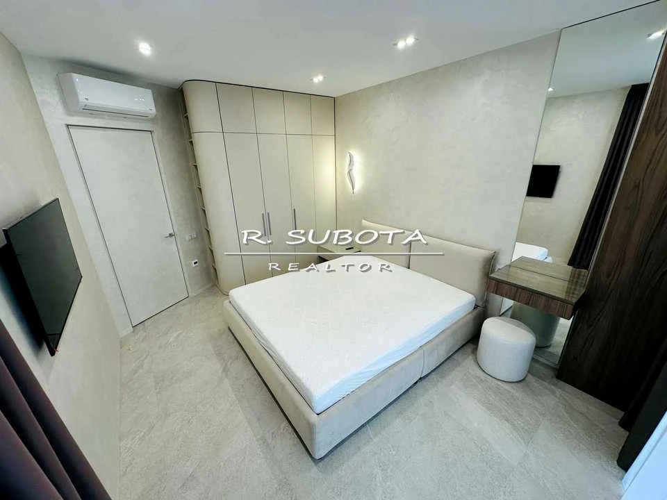 Apartment. Dnipro, 93rd Kholodnoyarskaya Brigada St.