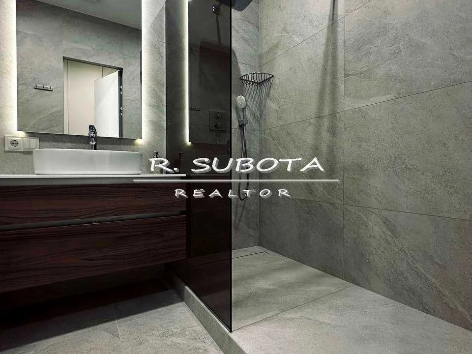 Apartment. Dnipro, 93rd Kholodnoyarskaya Brigada St.