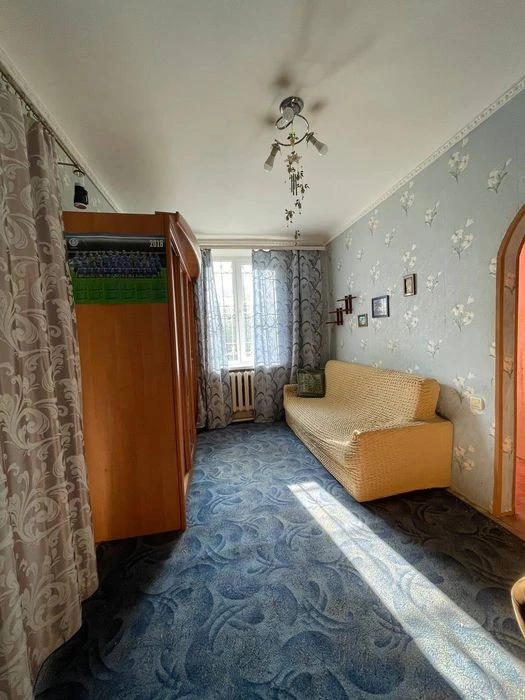 Продажа 2х комнатной квартиры возле парка Зеленый Гай.