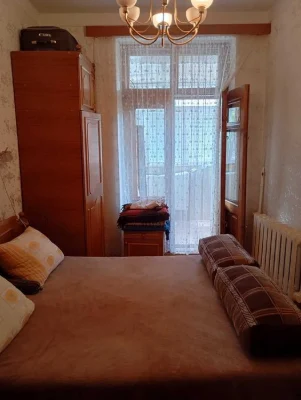 For sale 3-room apartment on Volontserskaya Street, Stalinka