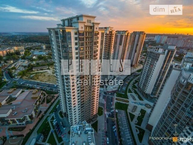 Sale of 2-room apartment 80 sq. m. on Andriy Verkhoglyada St. 19A •