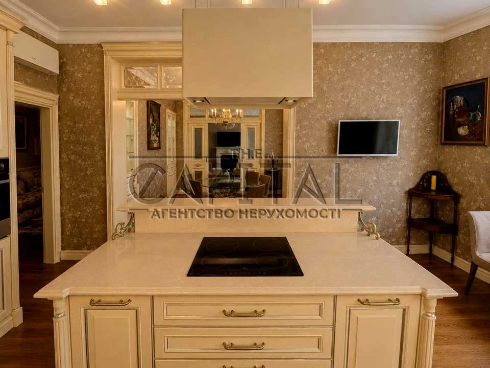 Apartment. Kyiv, Antonovycha St. (Gorky)