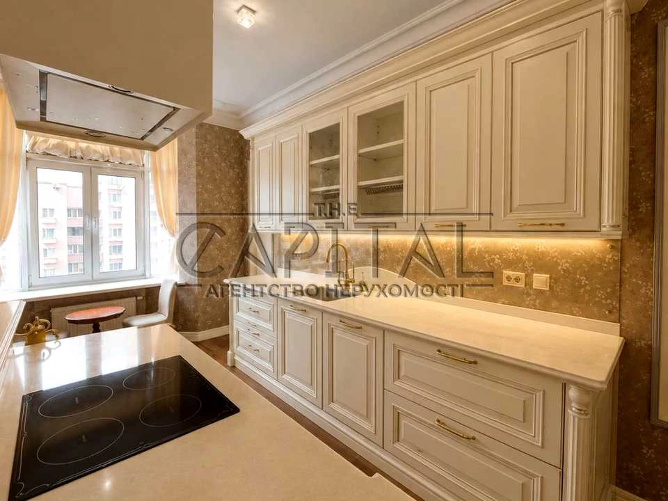 Apartment. Kyiv, Antonovycha St. (Gorky)