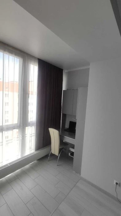 Продаю 2 к квартиру на вул.Зодчих 6597