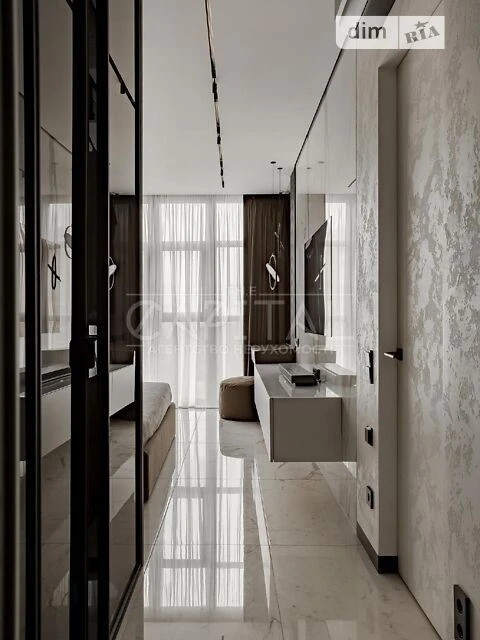 Sale of 3-room apartment 95 sq. m. on Andriy Verkhoglyada St. 20 • I