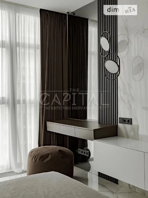 Sale of 3-room apartment 95 sq. m. on Andriy Verkhoglyada St. 20 • I