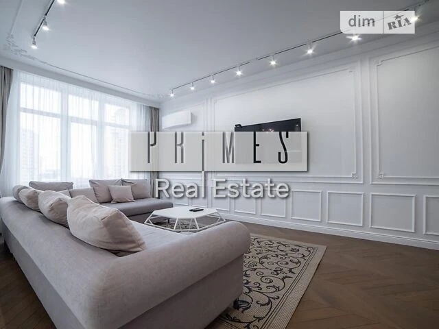 Sale of 2-room apartment 114 sq. m. on Andriy Verkhoglyada St. 20 •