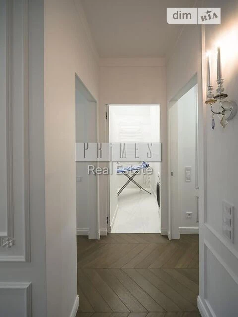 Sale of 2-room apartment 114 sq. m. on Andriy Verkhoglyada St. 20 •