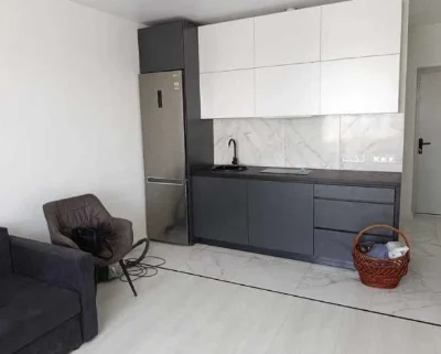 Urgent sale of a 1-room apartment in the Zhuravli Avantage residential complex.