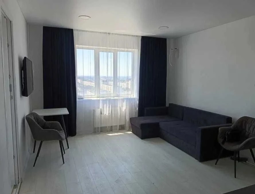 Urgent sale of a 1-room apartment in the Zhuravli Avantage residential complex.