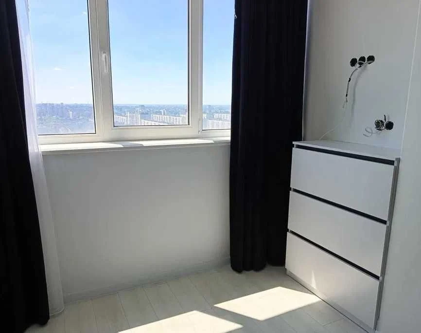 Urgent sale of a 1-room apartment in the Zhuravli Avantage residential complex.