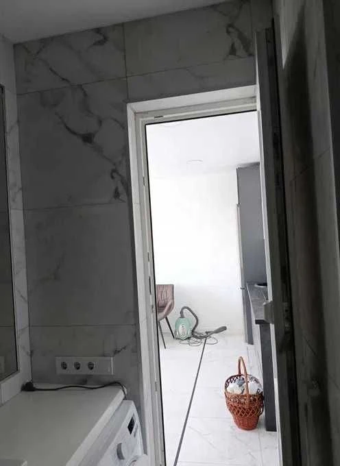 Urgent sale of a 1-room apartment in the Zhuravli Avantage residential complex.