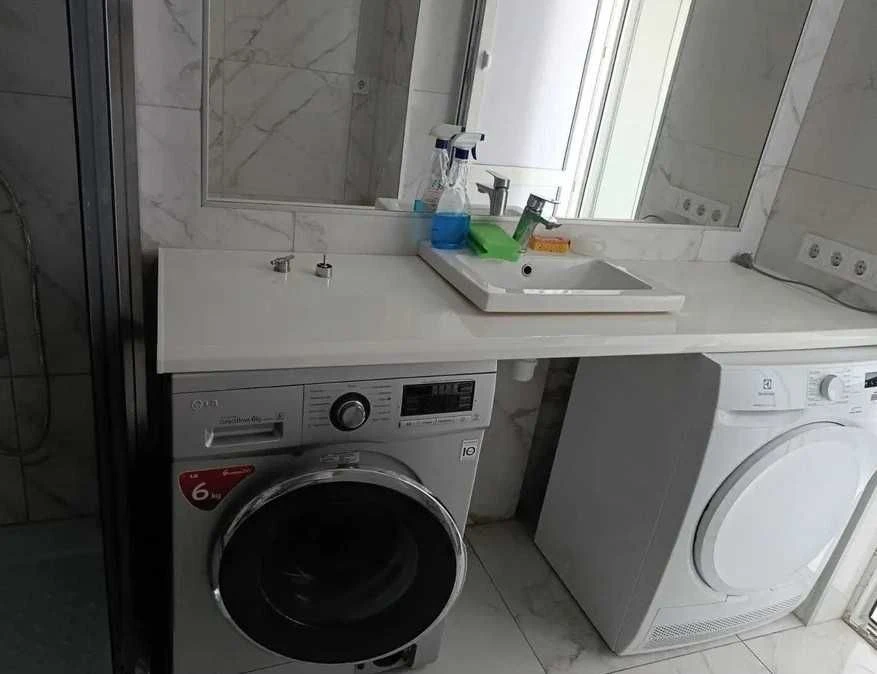 Urgent sale of a 1-room apartment in the Zhuravli Avantage residential complex.