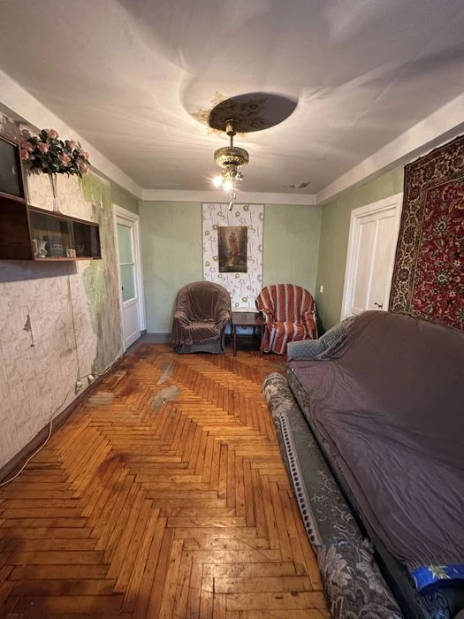 Продаж 2-к квартири в центрі