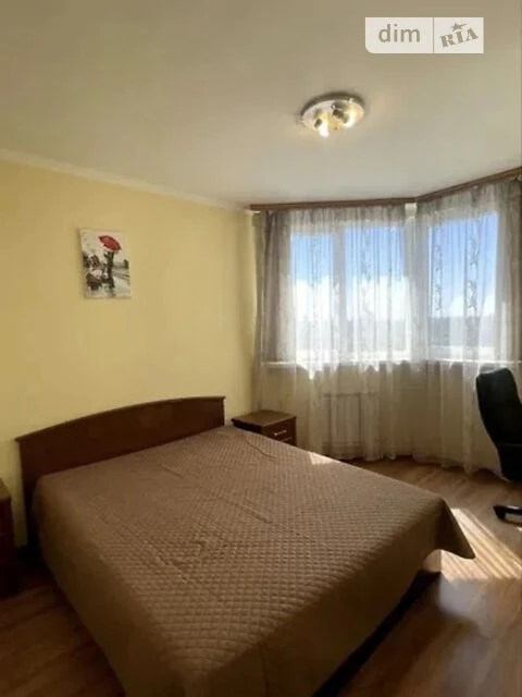 Sale of 2-room apartment 80 sq. m. on Hetmana Vadyma St. 1B • ID
