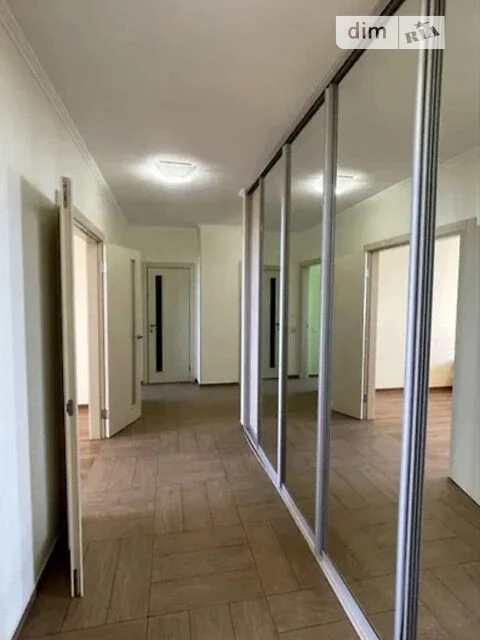 Sale of 2-room apartment 80 sq. m. on Hetmana Vadyma St. 1B • ID