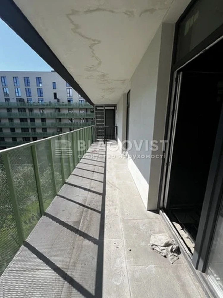 Apartment for sale on Naberezhno-Rybalska doroga 3 in Kyiv /