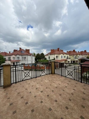 Совиньон. Дом 360 кв.м. Участок 6,3 сотки.