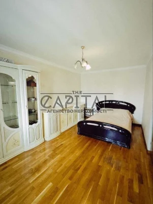 For sale / Apartment / 82 m2 / Darnytskyi district / Hryhoren Ave.