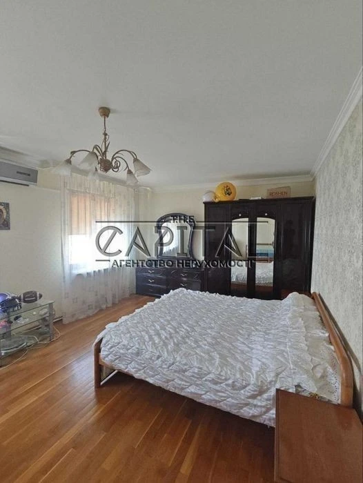 For sale / Apartment / 82 m2 / Darnytskyi district / Hryhoren Ave.