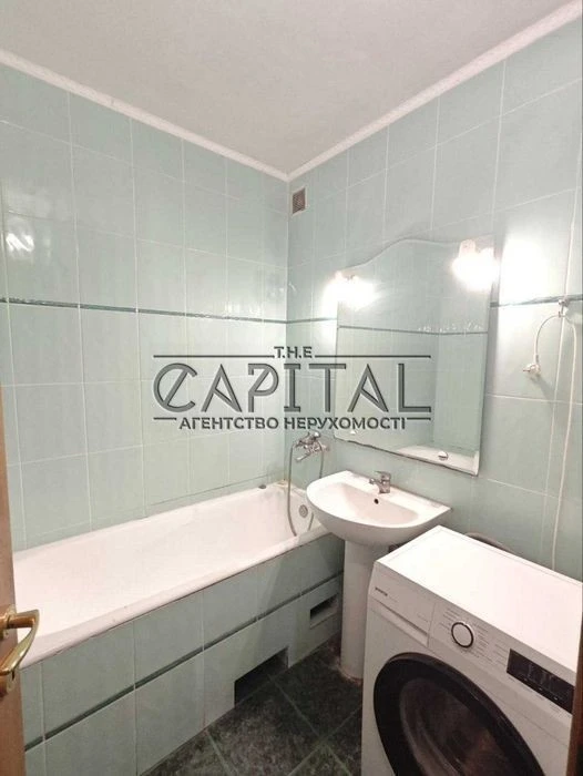 For sale / Apartment / 82 m2 / Darnytskyi district / Hryhoren Ave.