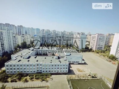 For sale / Apartment / 82 m2 / Darnytskyi district / Hryhoren Ave.