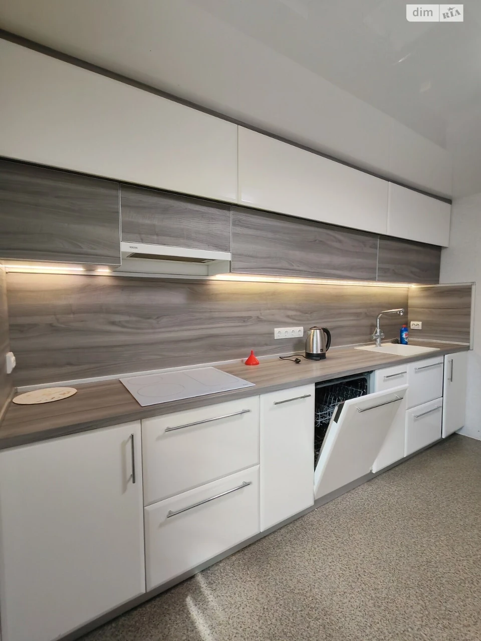 For Sale Apartment Airport