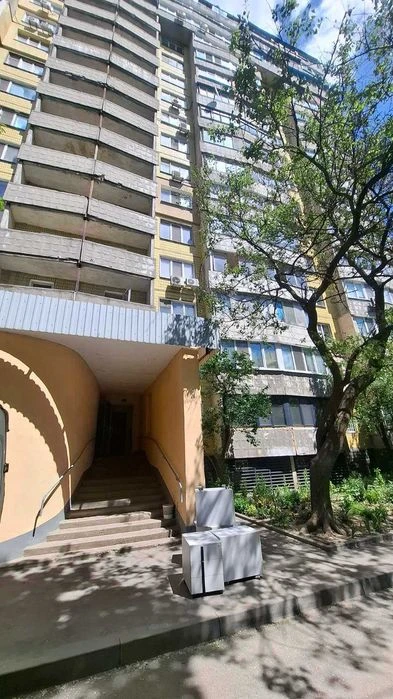 Продам 2х  49м2   к.квартиру на жм Тополь район к\т Сич  Эпи
