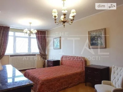 Sale of 3-room apartment 130 sq. m. on Predslavynska Street 31/11 •